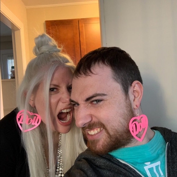 Meet your Posher, Cory - Picture 5 of 10